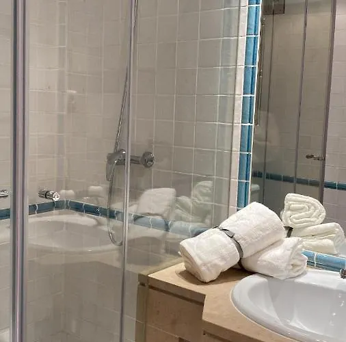 The Palm At The Palm Village 2 Bedrooms 아파트 빌라모라